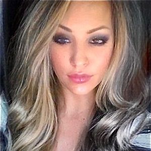 Meet your Posher, Dionne